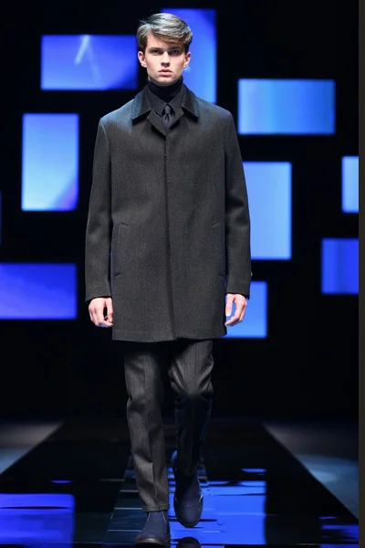 Look 2